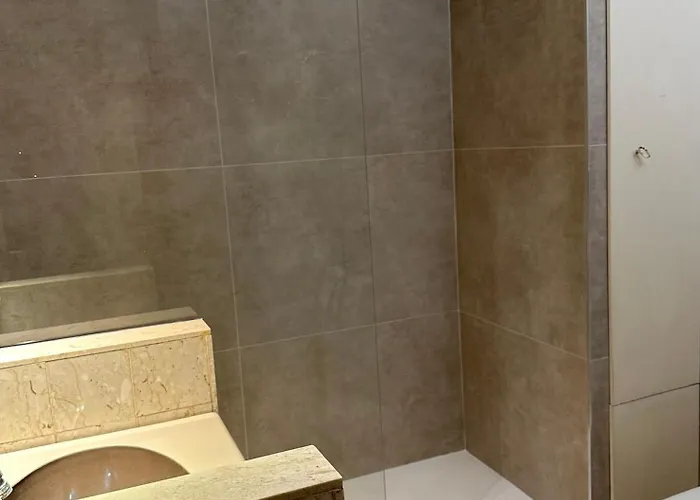 Gray D'albion * Cannes